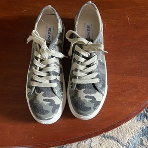 Steve. Madden shoes